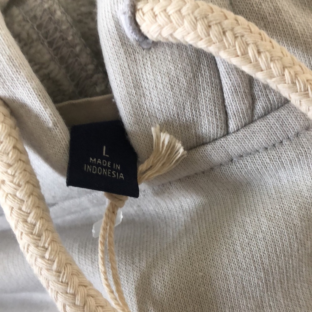 Universal Thread Women's Hooded Fleece Sweatshirt - Picture 3 of 6